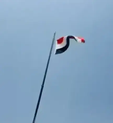 السفير اليمني يعيد رفع العلم في سفارة السودان بعد غياب 3سنوات