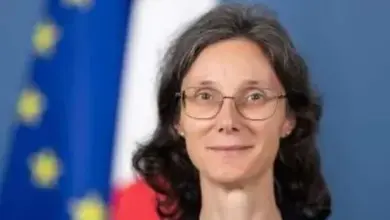 السفيرة الفرنسية تدين بشدة اغتيال القائم بأعمال المدير التنفيذي للصندوق الاجتماعي للتنمية