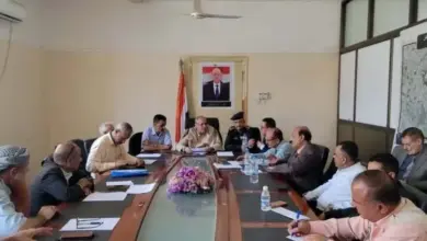 السلطة المحلية بتعز تلغي ‘‘نظام المربعات’’ وتحدد سعرًا جديدًا للكهرباء التجارية