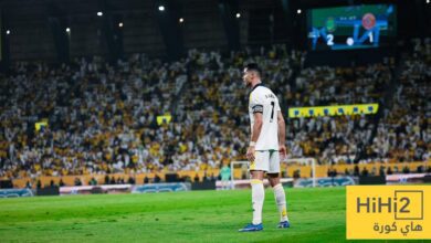 ” الفوز هناك لا يغير التاريخ ” روني يفتح النار على كريستيانو رونالدو !