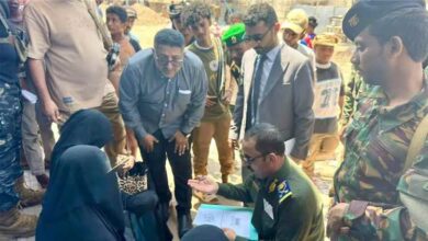 اللواء النسي يتفقد سير العمل بفرع الهجرة والجوازات عدن ويوجّه بتحسين الخدمات وتسريع إجراءات المواطنين والحجاج