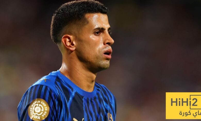 المبلغ المطلوب من الهلال لبيع كانسيلو إلى برشلونة !