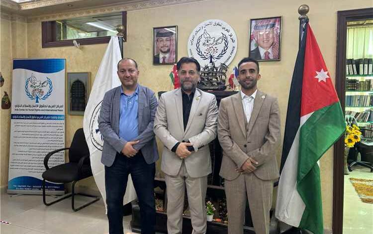 المركز الثقافي اليمني البلجيكي يعزز حضوره الإنساني والدولي عبر سلسلة لقاءات في الأردن