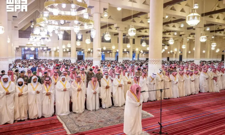 المصلون في المملكة يؤدون صلاة عيد الأضحى وسط أجواء من الخشوع