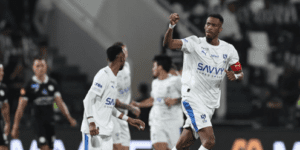 الهلال يعادل كبار أندية روشن !