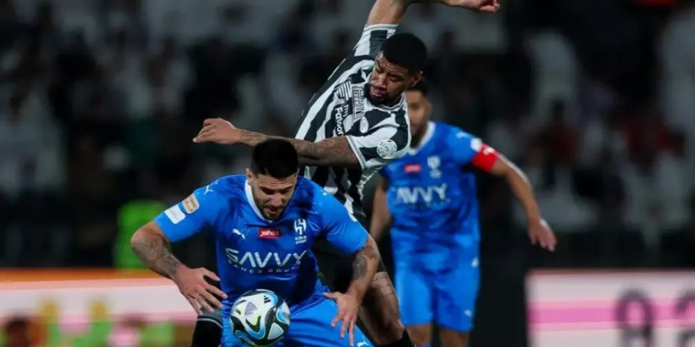 الهلال يوسع الفارق.. الزعيم ملك كأس الملك تاريخيًا 