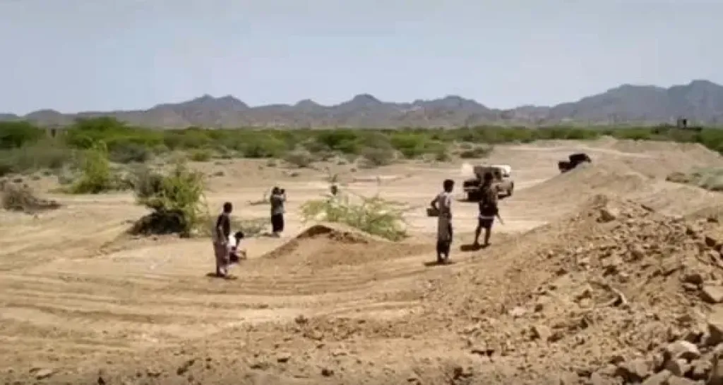 انفجار مفاجئ يصيب أربعة أطفال أثناء اللعب جوار منزلهم غربي اليمن