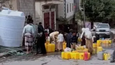 انقطاع الكهرباء يُعطل خدمات المياه والصرف الصحي في عدن.. والمؤسسة المحلية تُحذّر