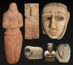 باحث: ”لعنة ملوك اليمن“ تودي بحياة 20 عالم آثار يمني و7 قطع أثرية نادرة ستعرض للبيع في 21 يونيو