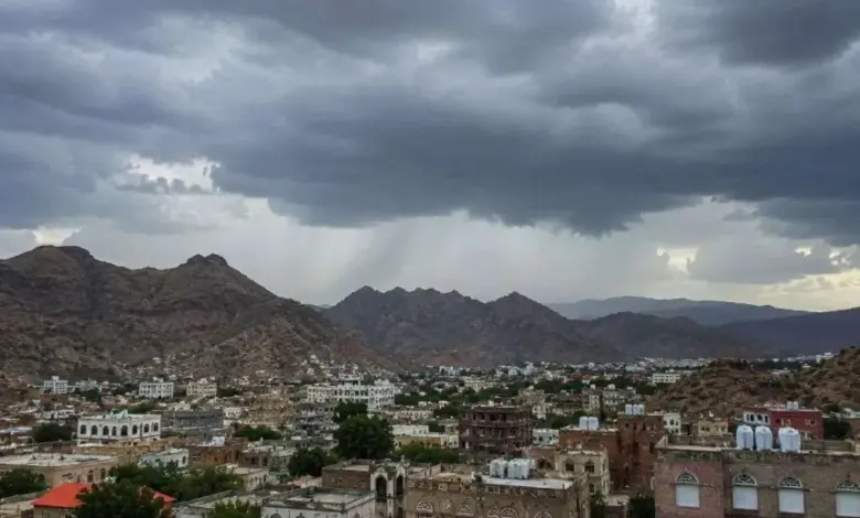 بشرى لليمنيين.. خبير جوي يكشف عن تحسن كبير في الطقس خلال الساعات القادمة