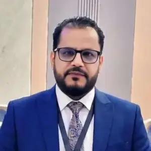 تحرير سعر صرف الدولار الجمركي في اليمن.. ما حجم التأثير الفعلي على: الأسعار، التاجر، إيرادات الدولة؟
