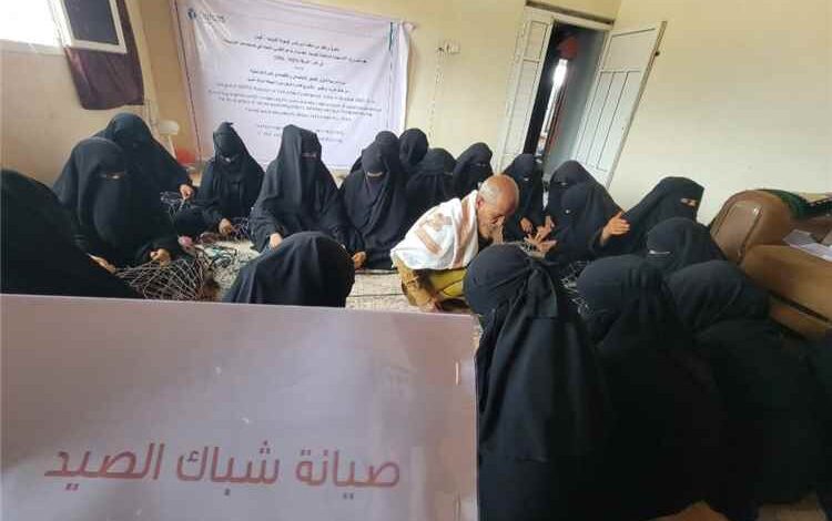تدشين دورة تدريبية في حياكة الشباك للنساء الساحليات برأس عمران