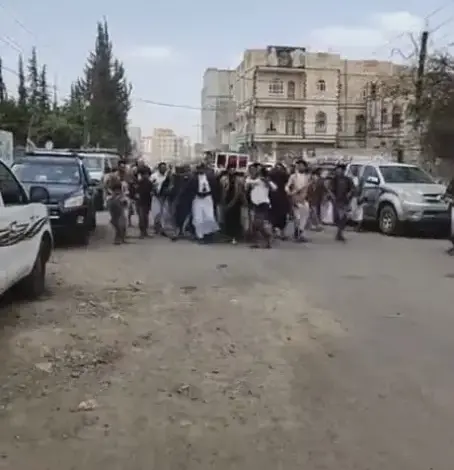 تشييع الفنان الشعبي خالد الشريجة في العاصمة صنعاء