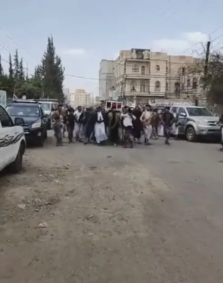 تشييع الفنان الشعبي خالد الشريجة في العاصمة صنعاء
