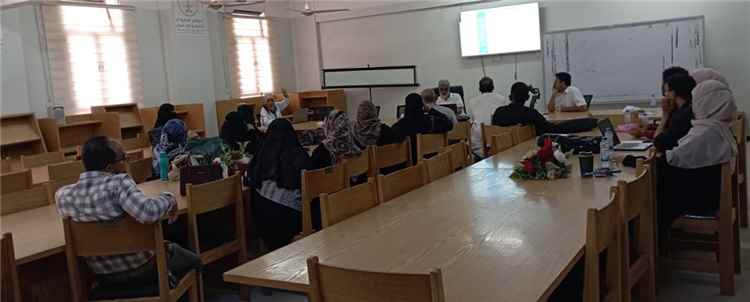تعزيز مهارات بناء أسئلة التقويم وفق مخرجات التعلم.. في ورشة نوعية بكلية الصيدلة بجامعة عدن
