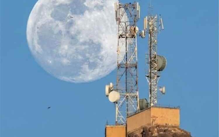 تكرار الاعتداءات على كابلات الألياف الضوئية يشل الاتصالات في لحج وأبين ويافع قبيل العيد