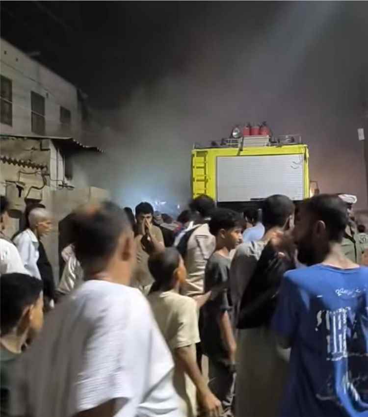 حريق يلتهم منزلًا في البريقة دون تسجيل ضحايا