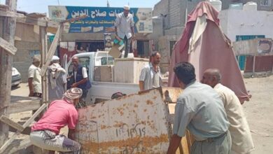 حملة لإزالة المظاهر العشوائية وتنظيم الحركة المرورية في عدد من شوارع البريقة