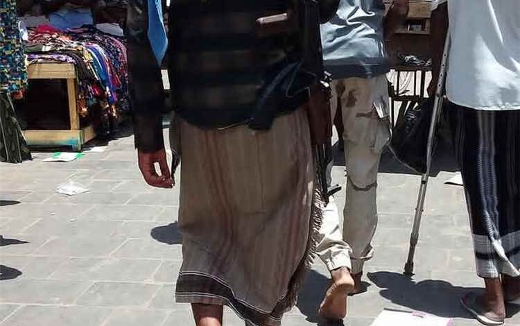 دعوات لضبط حمل السلاح في عدن