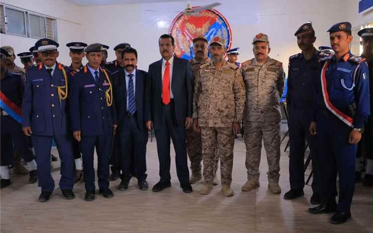 رئاسة هيئة الأركان العامة تحتفي بتخرج الدفعة الـ34 من كلية الطيران والدفاع الجوي في مأرب