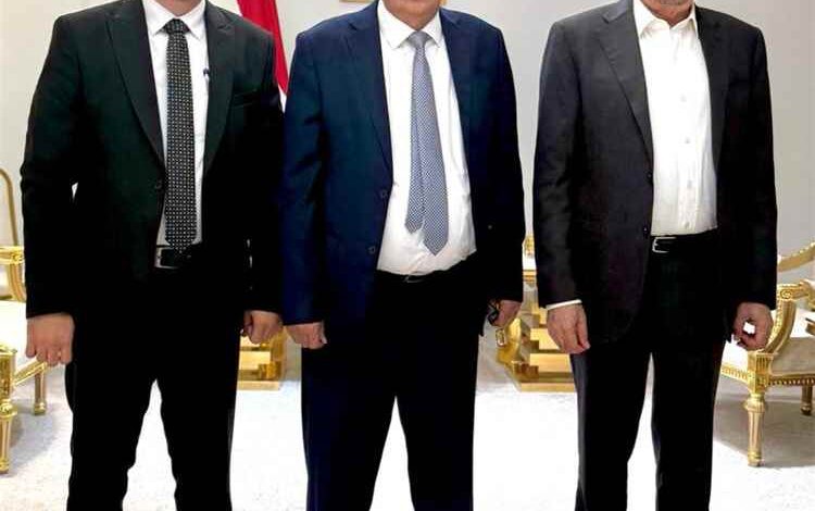 رئيس الوزراء وزير الخارجية يلتقي رئيس مصلحة التأهيل والإصلاح لمناقشة أوضاع السجون وسبل تحسين موازنتها: