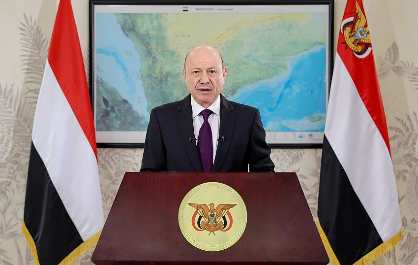 رئيس مجلس القيادة الرئاسي: استعادة الدولة وإنهاء انقلاب الحوثيين معركتنا المركزية والسلام مرهون باحتكار الدولة للسلاح وقراري الحرب والسلم.