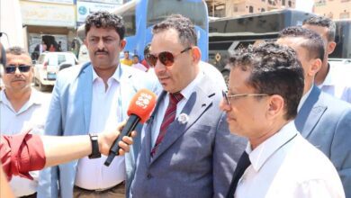 رئيس هيئة النقل البري يدشن أولى رحلات تفويج الحجاج برًا من عدن
