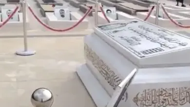 شاهد.. الحوثيون يفتتحون مقبرة جديدة فاخرة لقتلاهم من القيادات العليا في صنعاء (فيديو)