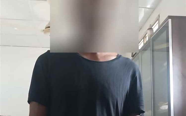 شرطة البريقة تضبط مروج حبوب مخدرة في حملة أمنية لمكافحة المخدرات