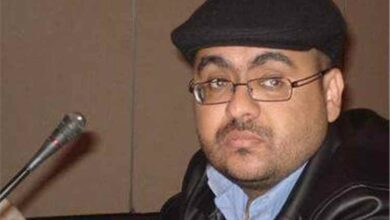 صالح البيضاني: فارق كبير بين حكومة ملتزمة تجاه الشعب وميليشيات أوقفت المرتبات