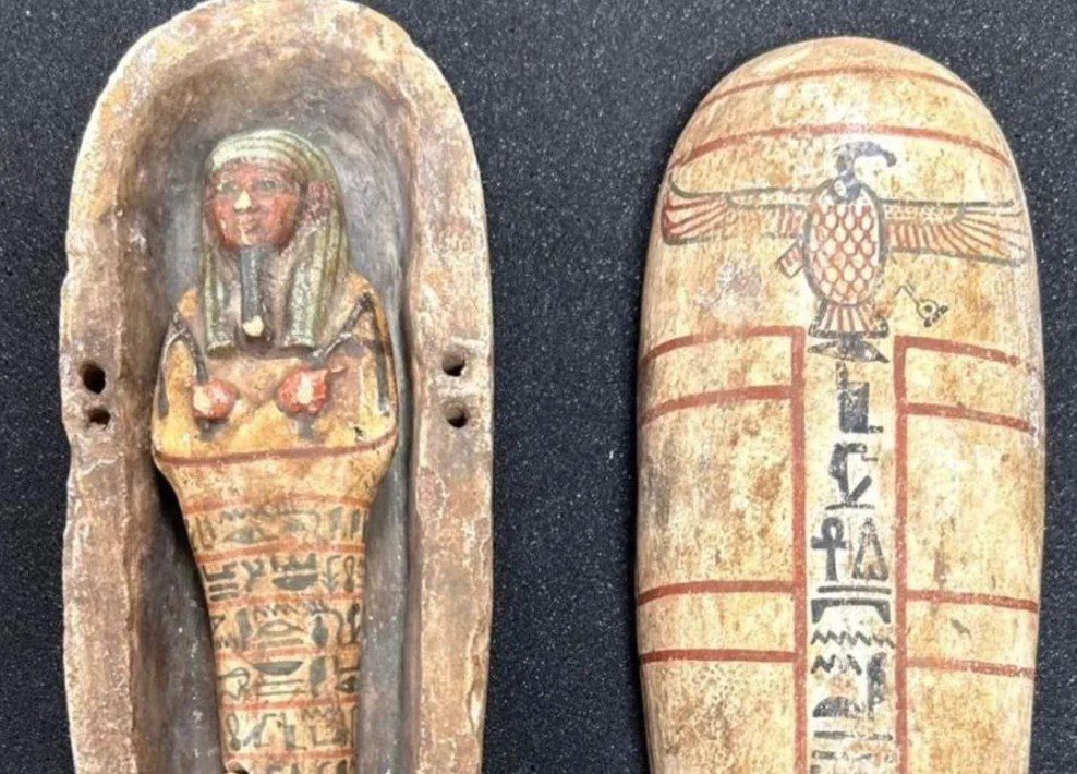 فرنسا تقر قانونًا تاريخيًا لإعادة الآثار.. دول عربية تستعد لاسترداد كنوزها المنهوبة