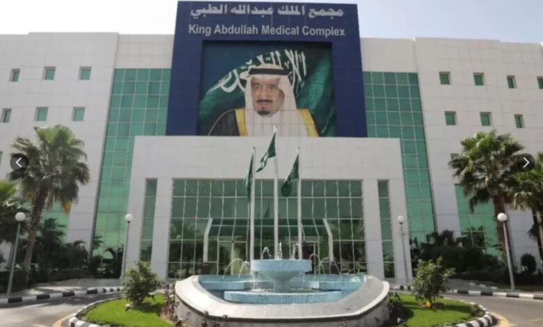 فقدت بصرها واستعادته بإعجاز طبي.. قصة أم من جدة واجهت الورم لتمنح طفلها الحياة