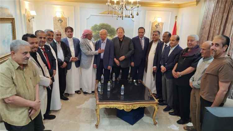في أمسيّة وطنيّة جامعة.. الشيخ أحمد العيسي يستضيف نخبة من رجالات الدولة للاحتفاء بذكرى الوحدة اليمنية