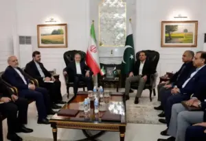قائد الجيش الباكستاني يطير إلى طهران لحسم وثيقة إنهاء الحرب بين واشنطن وإيران