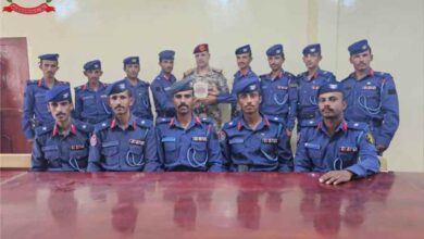 قائد محور عتق يستقبل 22 ضابطاً من خريجي كلية الطيران والدفاع الجوي من أبناء شبوة