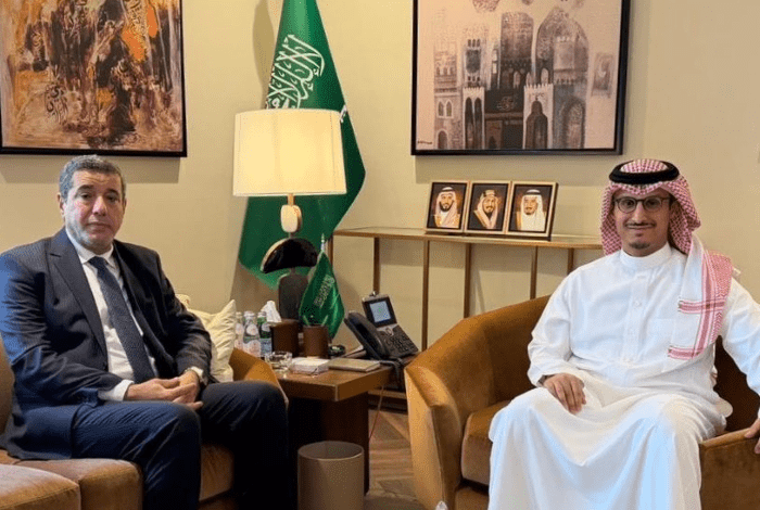 قرار سعودي يمنح اليمنيين المقيمين في قطر تأشيرة سنوية متعددة السفرات