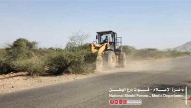 قوات درع الوطن تنفذ حملة لإزالة العوائق وتأمين طريق البيضاء – أبين