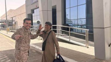 قيادة قوات التحالف بشبوة تحقق حلم والدي الشهيدين إسحاق وعمر العظمي بأداء فريضة الحج