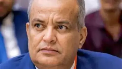 قيادي جنوبي يُحذر من «عقلية فردية» تُدير المجلس الانتقالي عبر تغييرات متلاحقة