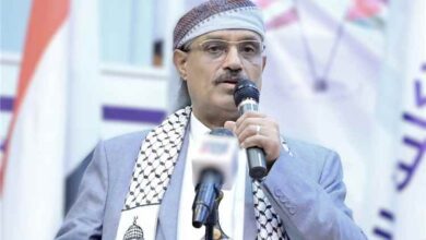 قيادي حـ.ـوثي يكشف وجود ملفات فساد لقيادات حـ.ـوثية ويؤكد: الوقت سيأتي للمحاسبة العسيرة