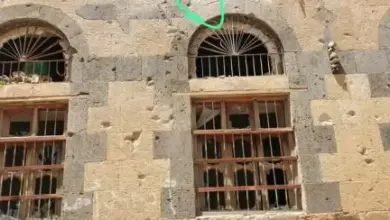 قيادي حوثي يعتدي على منزل عمه في خولان الطيال