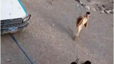 قيادي حوثي يقتحم منزل مواطن في عمران