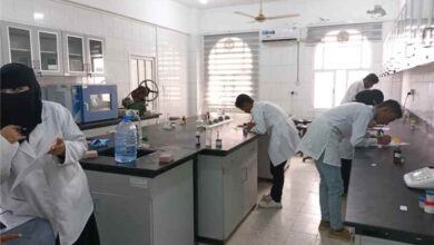 كلية الصيدلة بجامعة عدن تدشن الامتحانات العملية لجميع المستويات