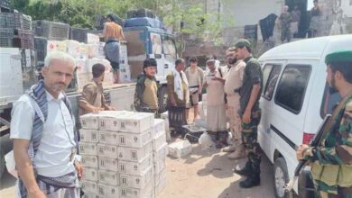 لجنة من وزارة الزراعة تنفذ نزولًا ميدانيًا لمعاينة مبيدات وأسمدة زراعية مهربة ومنتهية الصلاحية في لحج