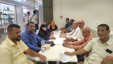 لقاء تشاوري في عدن يناقش أزمة الخدمات وتصاعد التحديات الأمنية قبل اجتماع موسع مرتقب