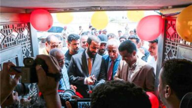 محافظ أبين ورئيس الجامعة يفتتحان مشروع إنشاء وتجهيز سكن الطالبات بجامعة أبين