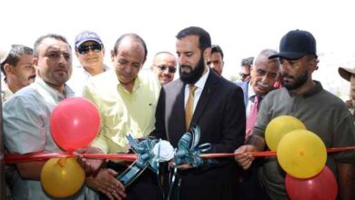 محافظ أبين يفتتح القاعة الكبرى بكلية الادارة والاقتصاد ومشروع بناء سكن الطالبات ويشيد بجهود مدرسة الامل لرعاية الصم