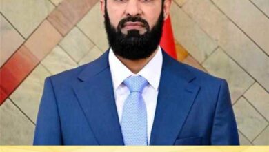 محافظ أبين يوجّه بصرف عيدية لـ (777) موظفًا وعاملًا من عمال النظافة تقديرًا لجهودهم بمناسبة عيد الأضحى المبارك