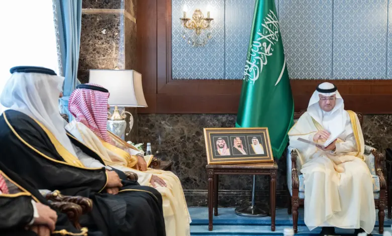 محافظ الأحساء يطّلع على جهود وبرامج بنك التنمية الاجتماعية