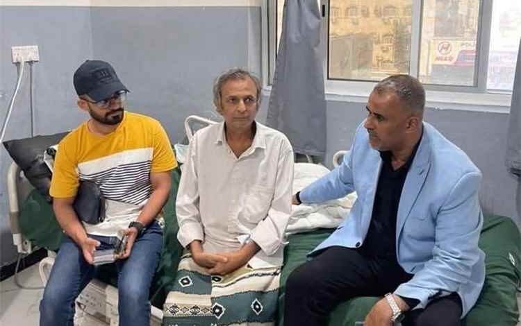 محافظ العاصمة عدن يتدخل إنسانياً ويوجه بعلاج الباحث نجمي عبدالمجيد على نفقته
